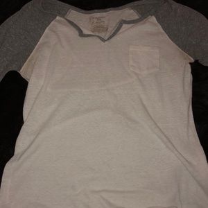 White and gray tee